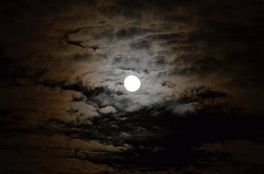fullmoon 001